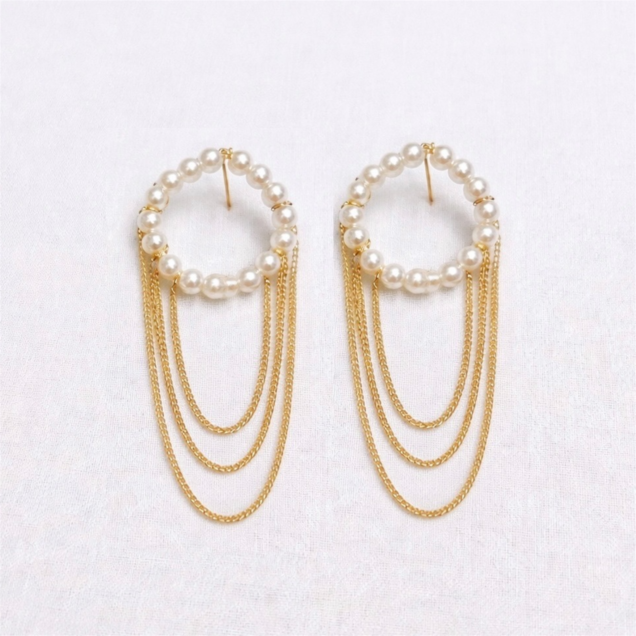 Round Pearl Chain Earrings