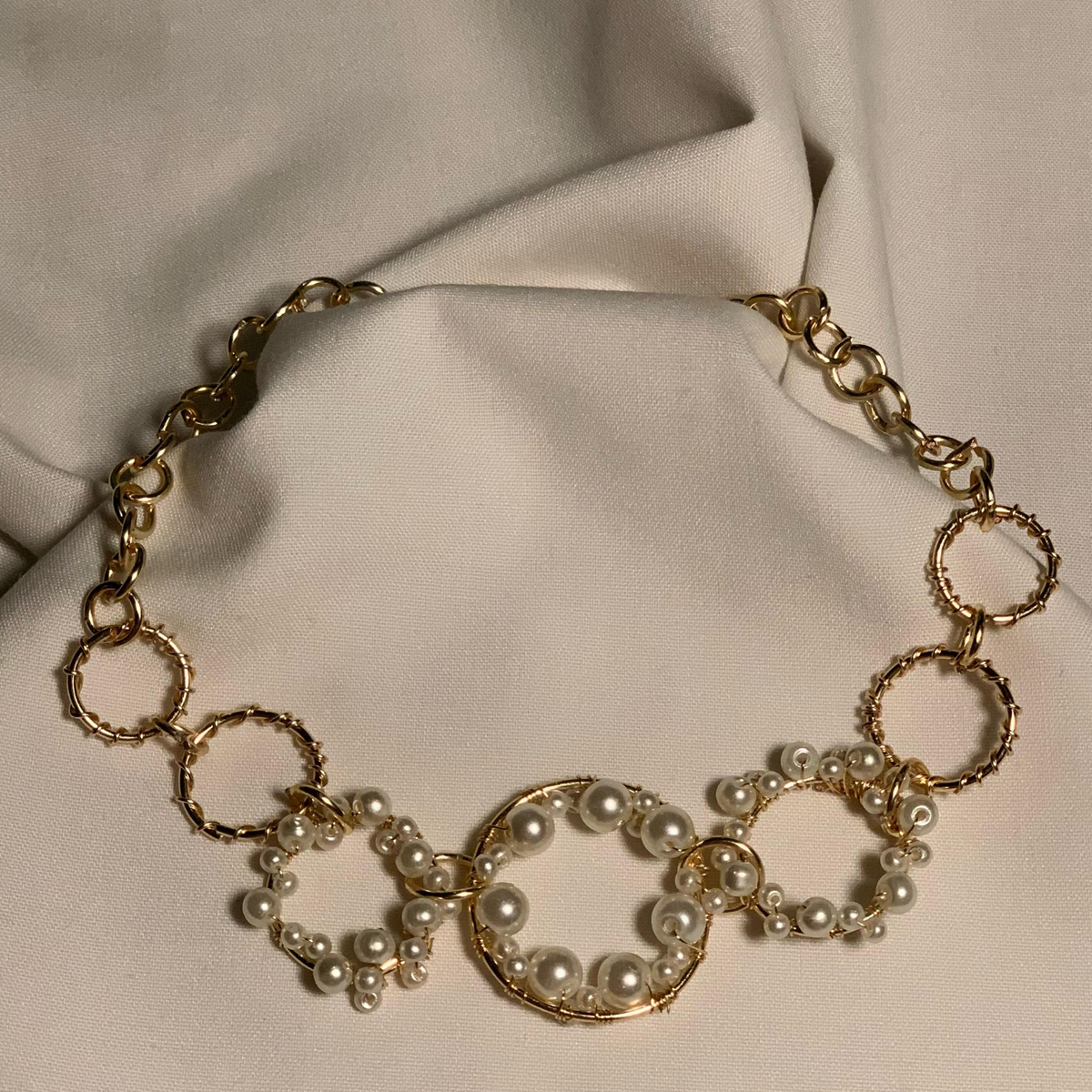 Looplight Choker